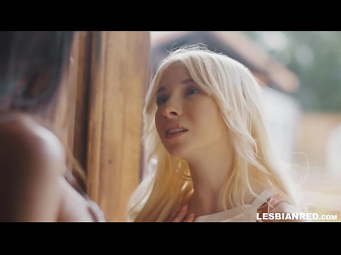 ❤️ Gadis datang ka imah sababaraha bulan engké na ends up dahar pussy stepmom nya ️ porno super di urang ️❤