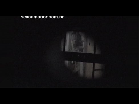❤️ Blondie cicingeun dirékam pidéo ku voyeur lingkungan disumputkeun tukangeun bata kerung ️ porno super di urang ️❤